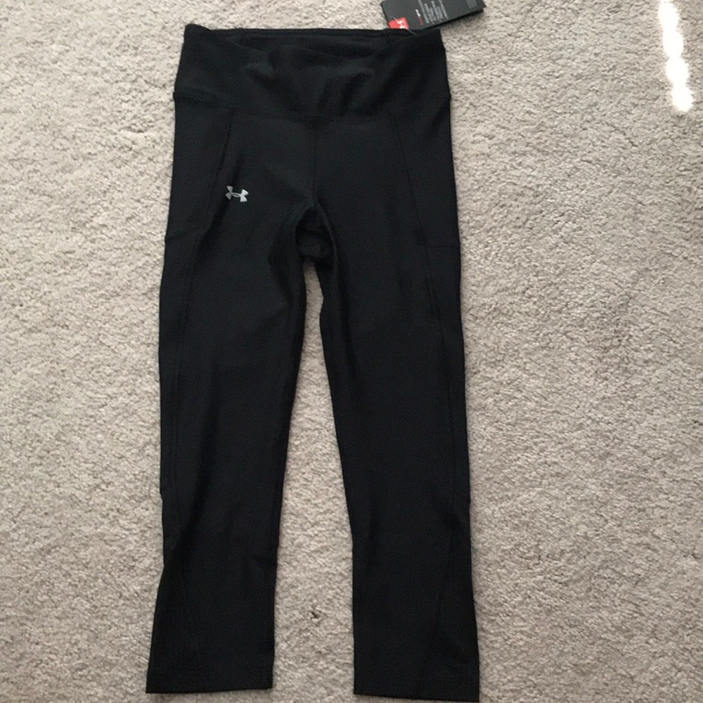 Women’s crop compression workout pants